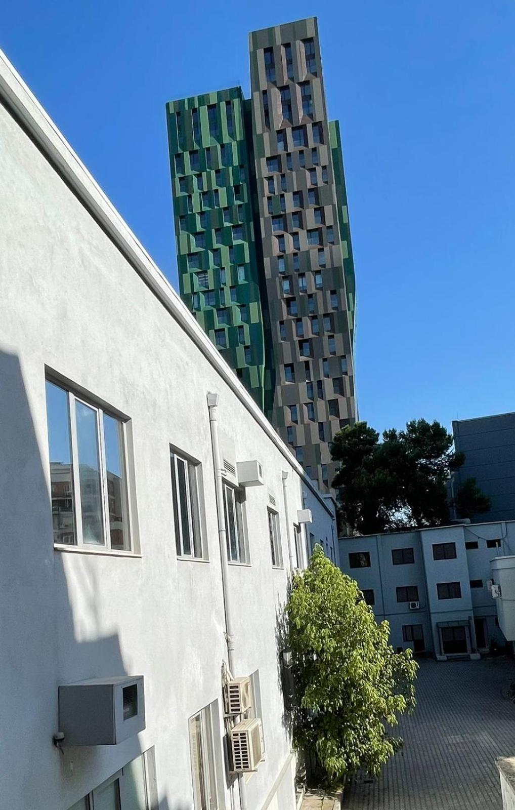 Vintage Apartment In Center Tirana Exterior foto